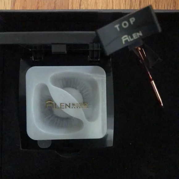 NIB MLEN Nano Soft Magnetic Eyelashes